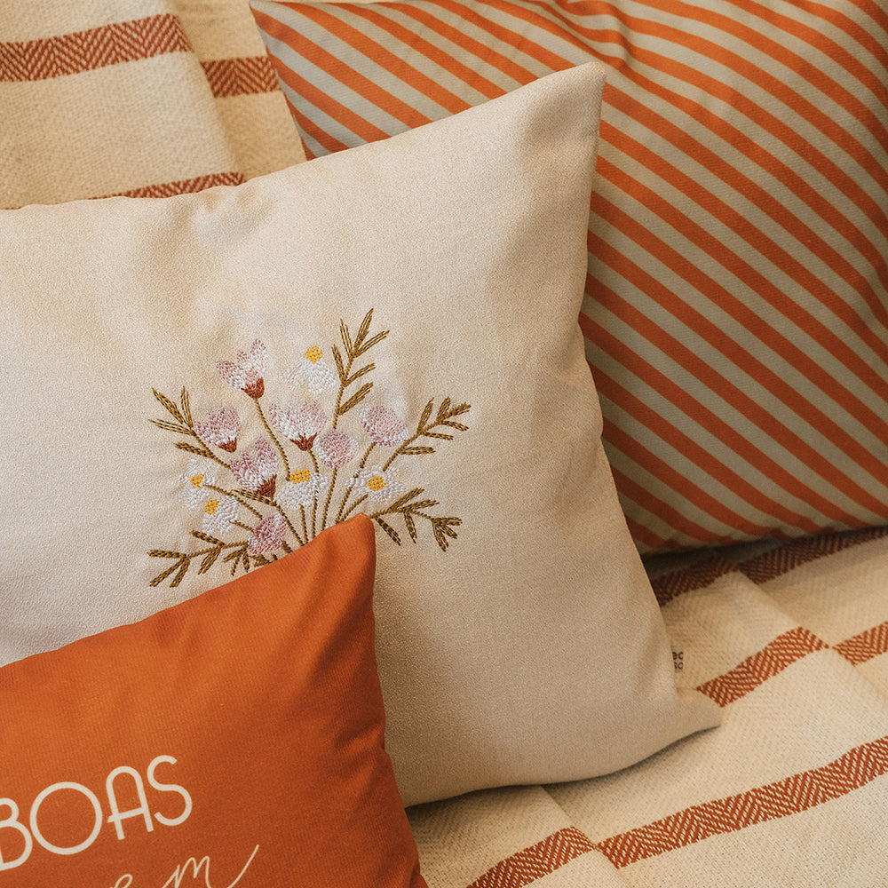 Kit 4 Capas de Almofadas Farmhouse Terracota & Verde com Bordado Floral + Baguete Frase