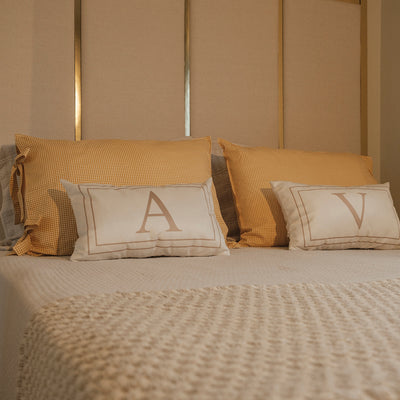 Fronha com Laço Xadrez Vichy em Algodão Estilo Farmhouse 50x70 cm Amarelo - UNIDADE