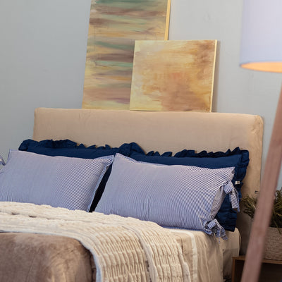 Fronha com Babado Azul Marinho Farmhouse 100% Algodão – UNIDADE