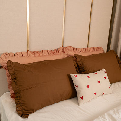 Fronha Marrom com Babado Farmhouse 100% Algodão 50x70 cm - UNIDADE