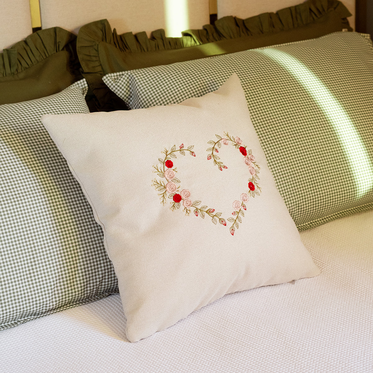 Fronha com Babado Verde Farmhouse 100% Algodão 50x70 cm - UNIDADE