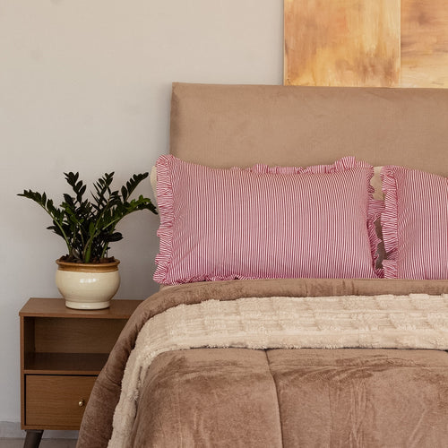Fronha com Babado Estilo Farmhouse | Listrado Vermelho | 100% Algodão | 50x70 cm