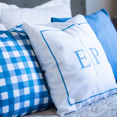 Kit 3 capas de almofadas personalizadas com iniciais do casal - azul
