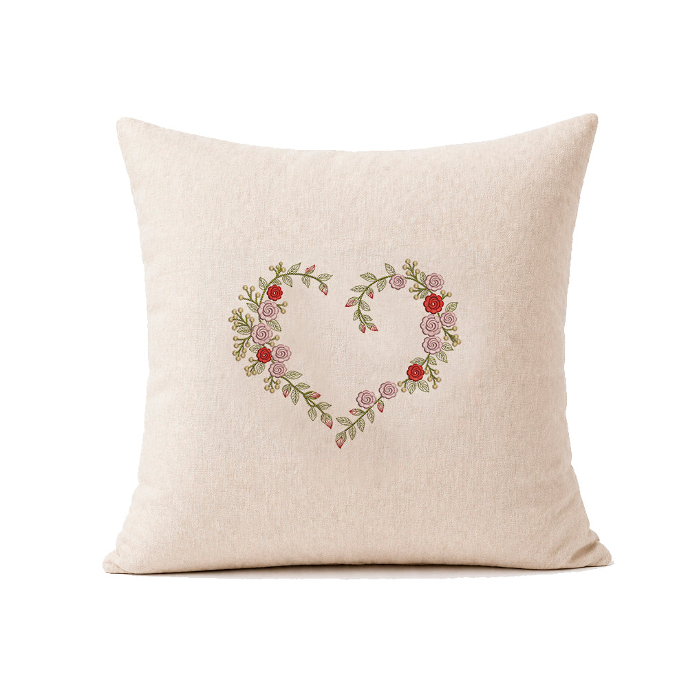 Almofada de Linho com Bordado Coração Floral