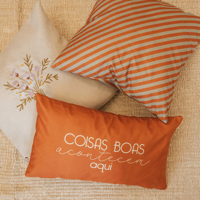 Kit 4 Capas de Almofadas Farmhouse Terracota & Verde com Bordado Floral + Baguete Frase