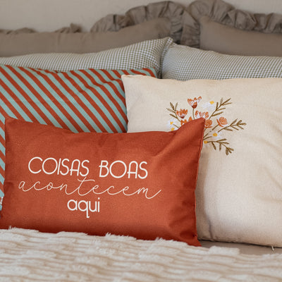 Kit 4 Capas de Almofadas Farmhouse Terracota & Verde com Bordado Floral + Baguete Frase