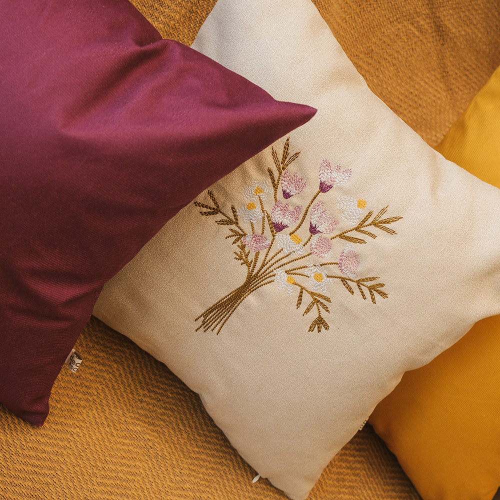 Kit 4 Capas de Almofadas Farmhouse Amarelo & Roxo + Baguete Babado Xadrez BordadoFrase
