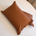 Fronha Marrom com Babado Farmhouse 100% Algodão 50x70 cm - UNIDADE