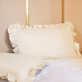 Fronha Off White com Babado Farmhouse 100% Algodão 50x70 cm - UNIDADE