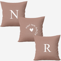 Kit 3 capas de almofadas personalizadas com iniciais aqui tem amor - mocha mousse